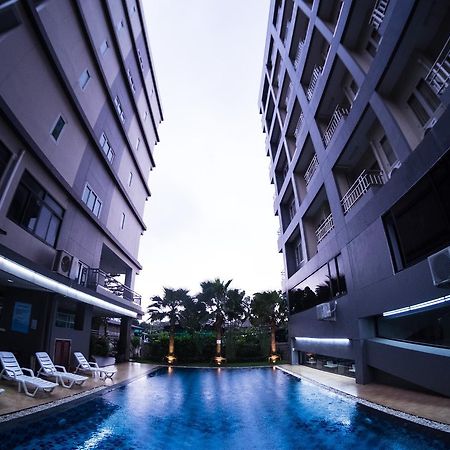 Apple Holiday Bangkok Exterior foto